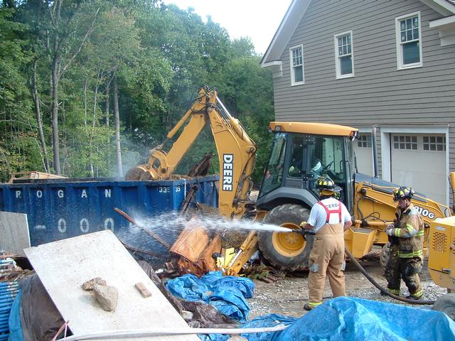 Dumpster Fire - Twin Manors Estates - 09/16/07